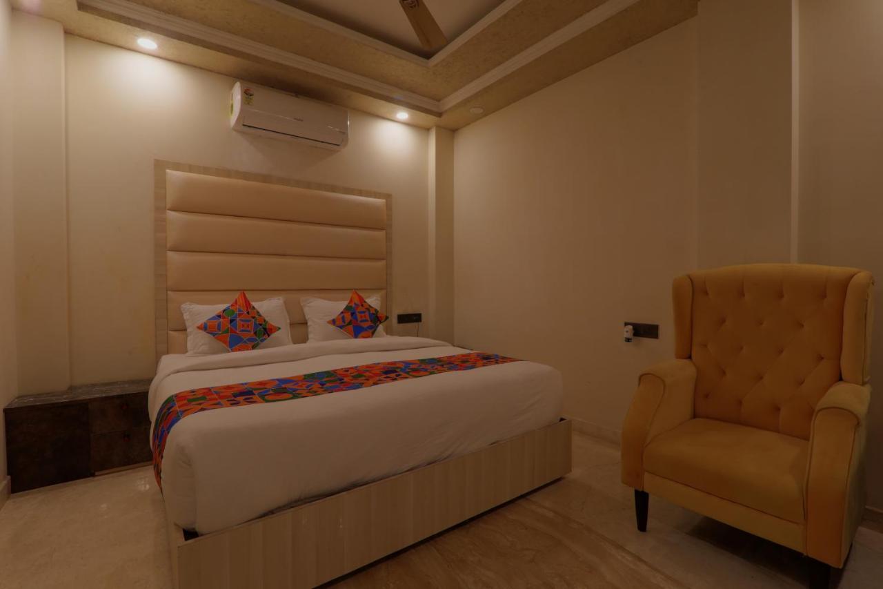 ホテル Shri Tirupati Residency ラクナウ エクステリア 写真