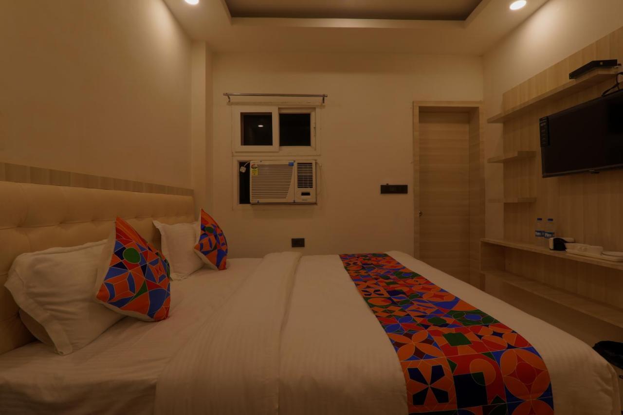 ホテル Shri Tirupati Residency ラクナウ エクステリア 写真